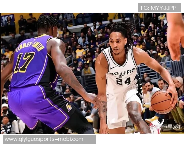 马刺三分球命中率惨淡近两战仅得17球球队状态堪忧 马刺三分球命中率惨淡近两战仅得17球球队状态堪忧